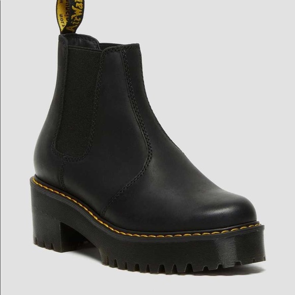 Dr. Martens Shoes - Doc Marten Chelsea Rometty boot